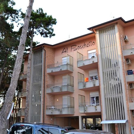 Boschetto Apartment Bibione Bagian luar foto